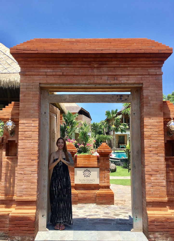 Sun Suko Boutique Retreat 9/69