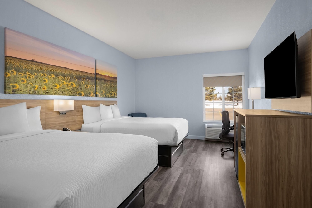 Days Inn by Wyndham Dodge City 18/56