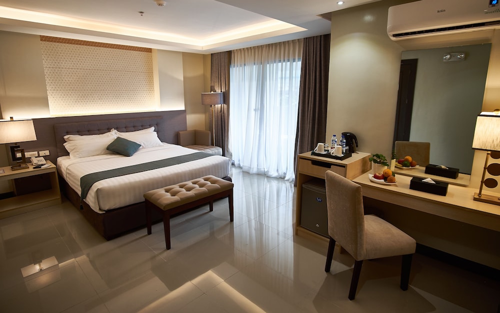 J7 Hotel Iloilo 13/53