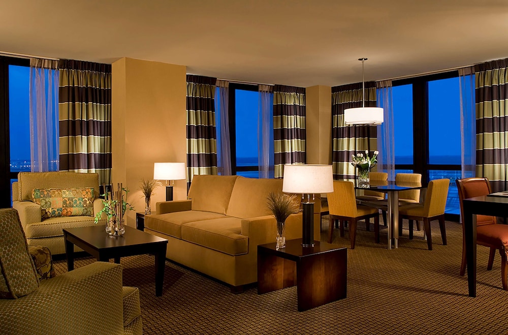 Hilton Chicago OHare Airport 53/82
