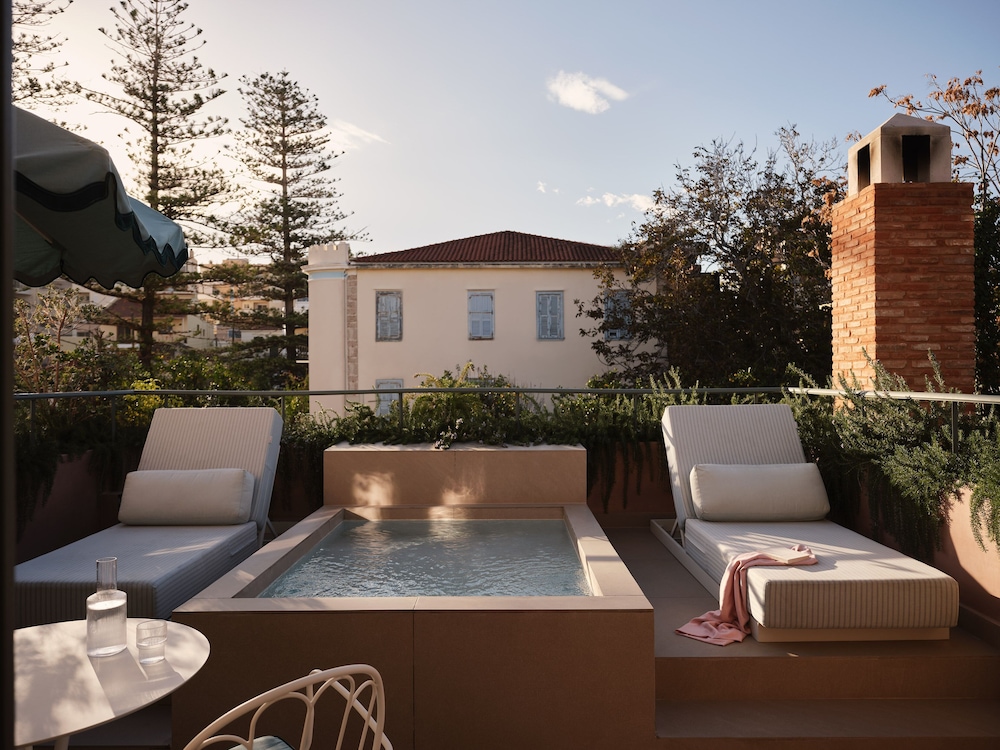 Domus Blanc Boutique Hotel 35/60