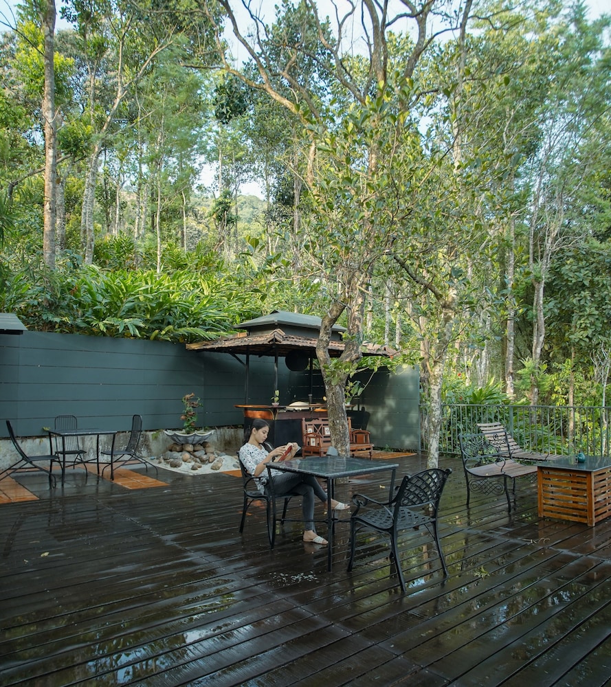 Spice Tree Munnar 20/50