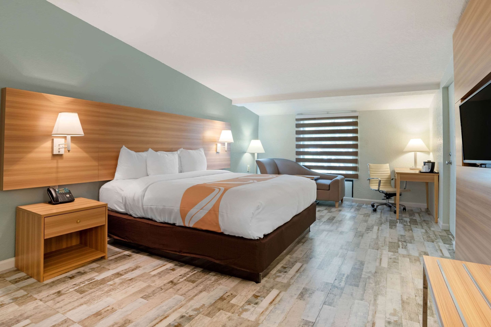 Standard, King Bed, Bay View