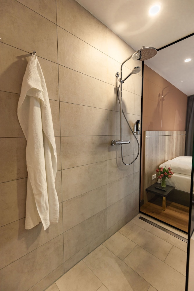24Seven Hotel Schwabach 45/46