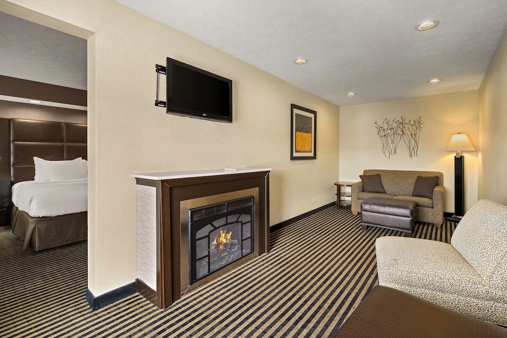 Sonesta Essential Indianapolis Airport 17/34