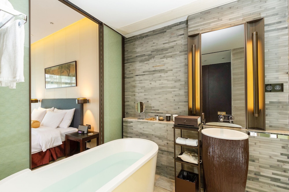 Shenzhen Castle Hotel 16/70