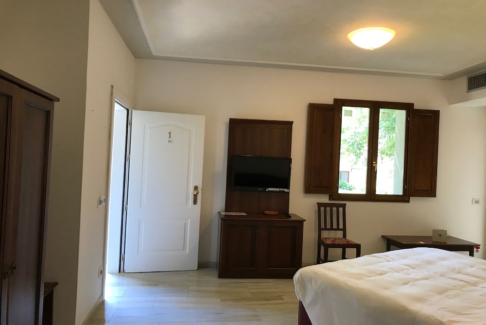 Relais La Corte Di Cloris 11/73