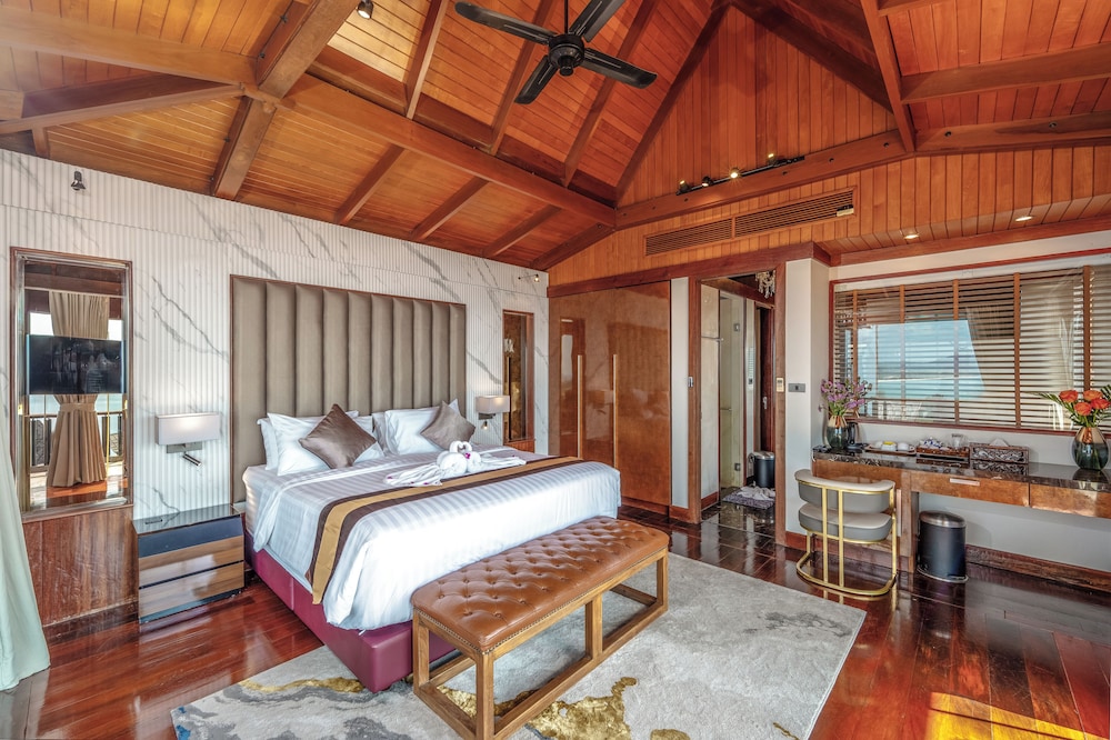 Koi Signature Villa 17/67