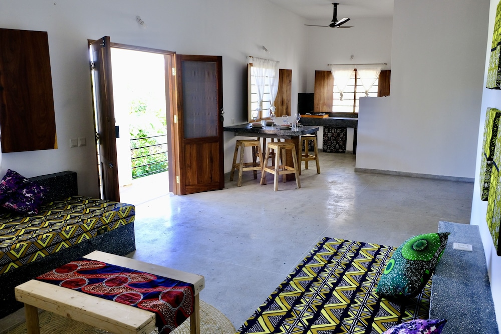 Nyumbani Residence 25/50
