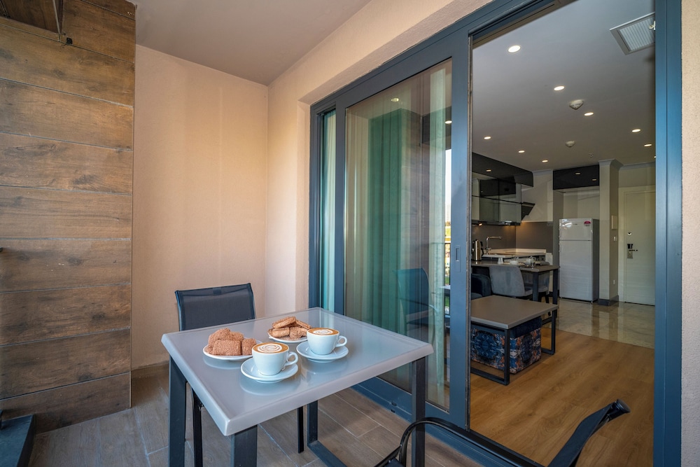 Rusel Park Residence 35/50