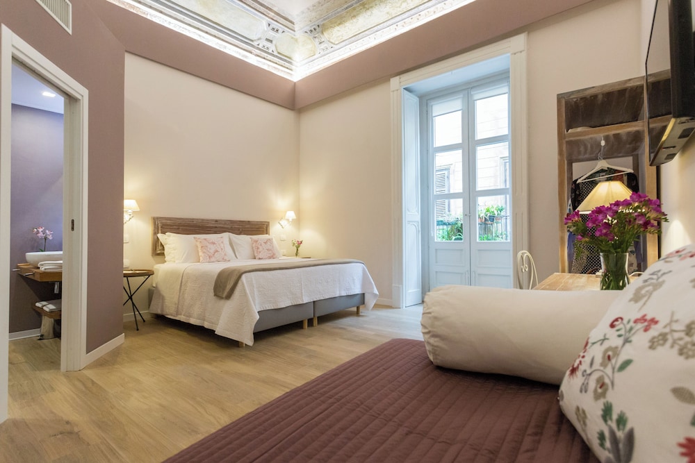 Bellaroto Suite 24/58