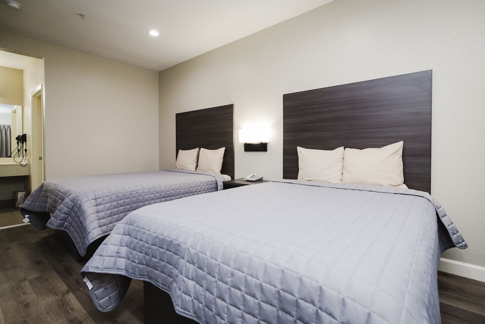 Winchester Inn And Suites Humble Iah North Houston 24/33