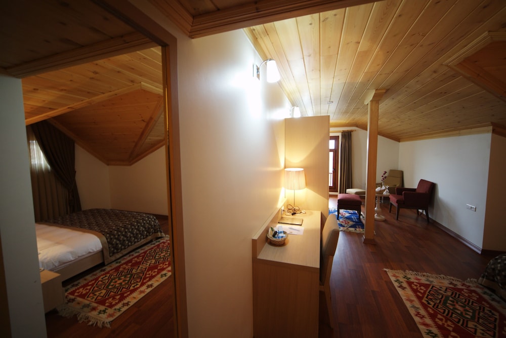 Iksir Resort Town Hotel 20/68