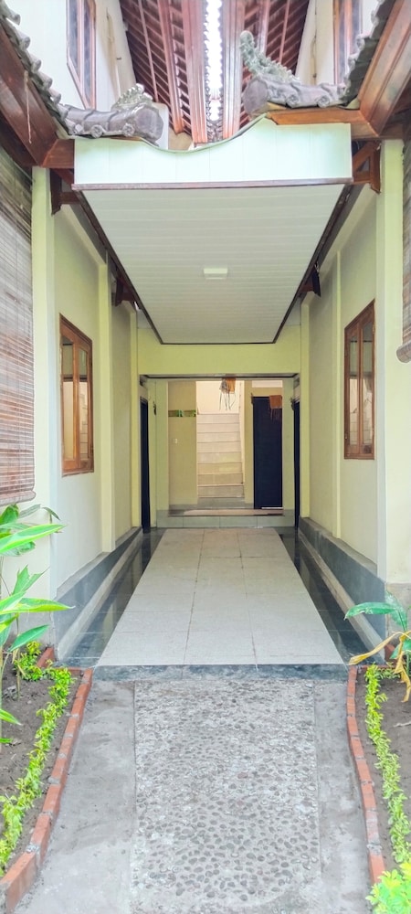 Arya Amed Beach Resort 54/69