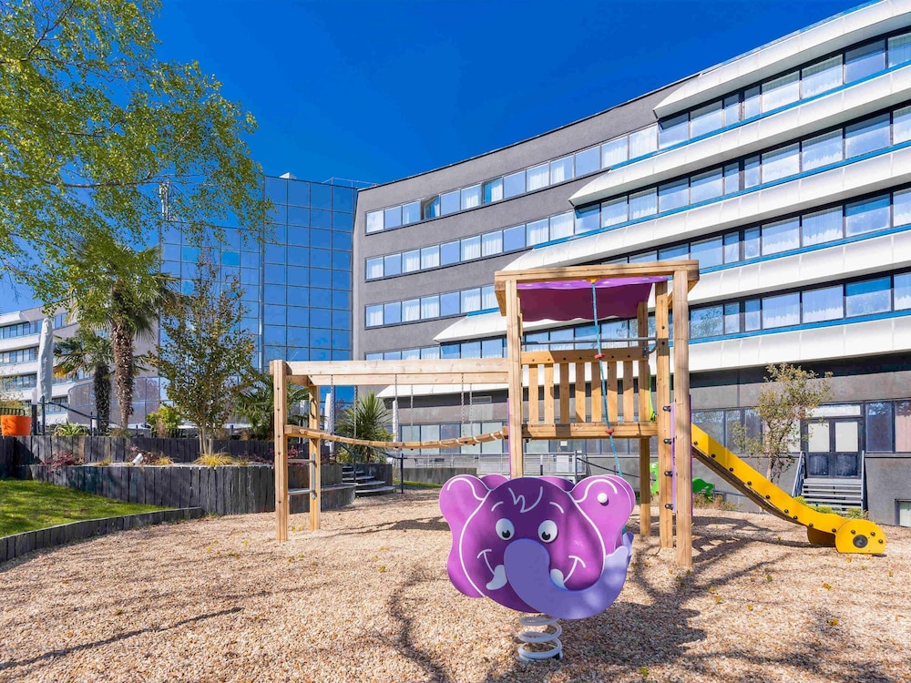 Novotel Poitiers Site du Futuroscope 68/77