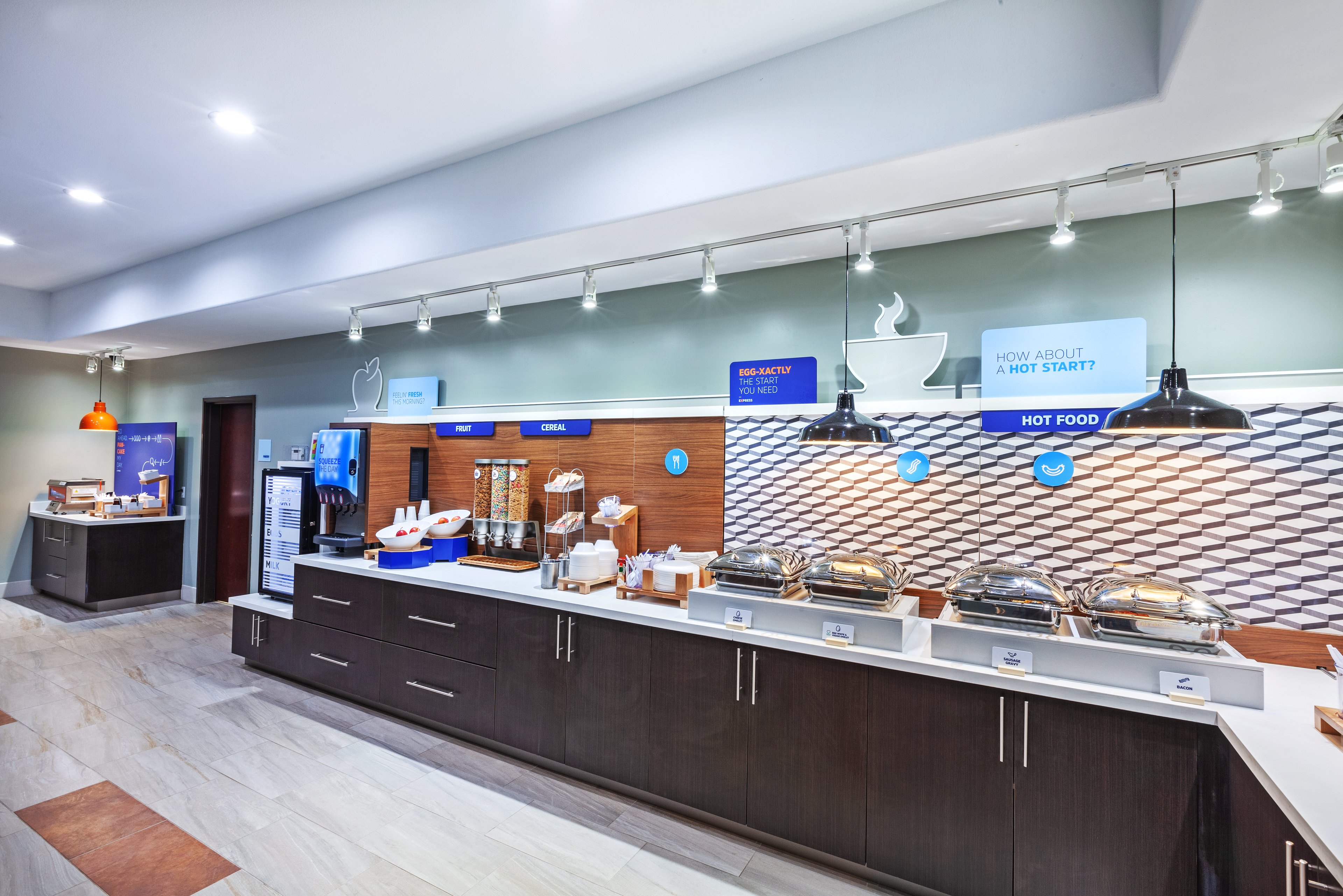 Holiday Inn Express Suites Longview South I 20 6/25