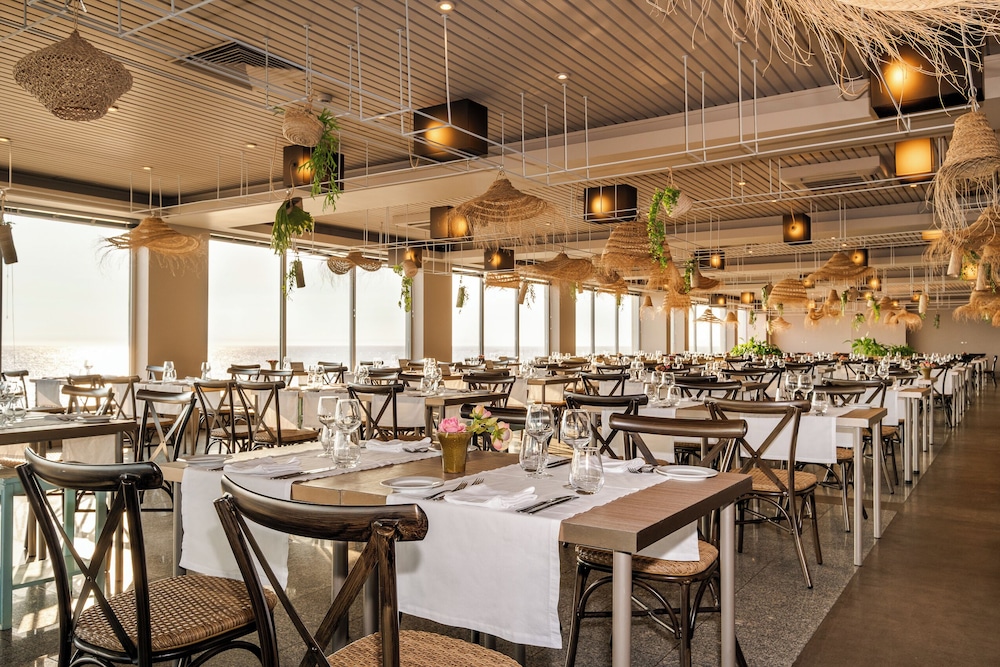 Axis Ofir Beach Resort 31/49