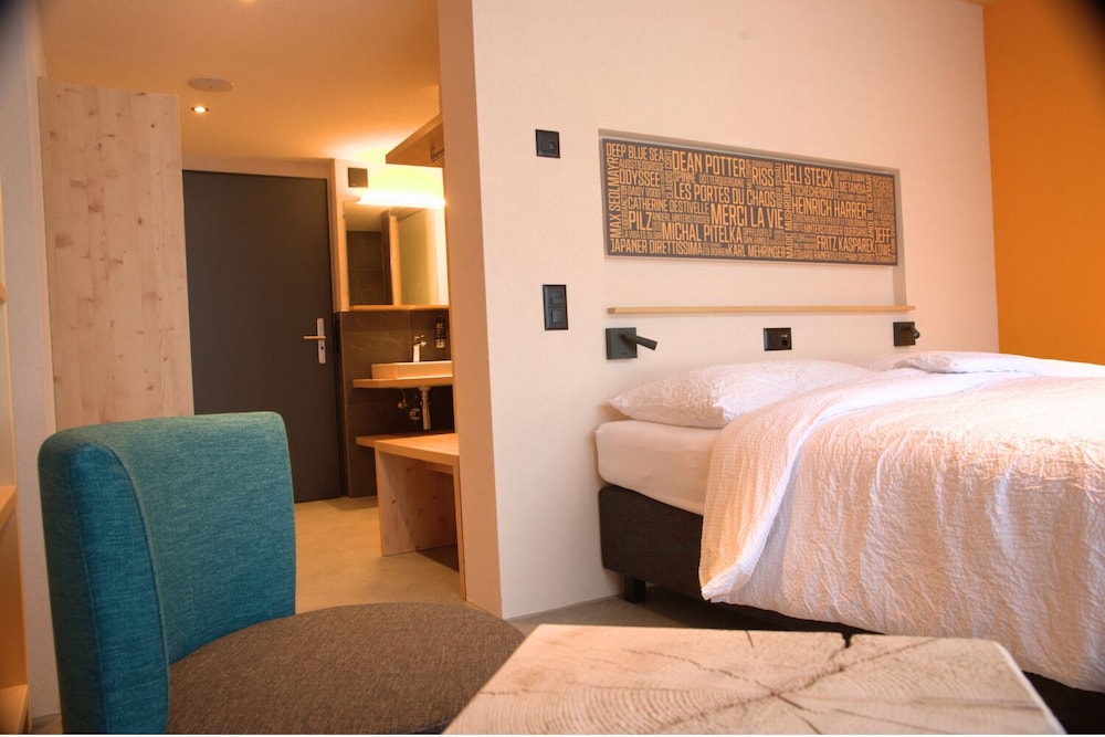 Eiger Lodge Chic 12/41