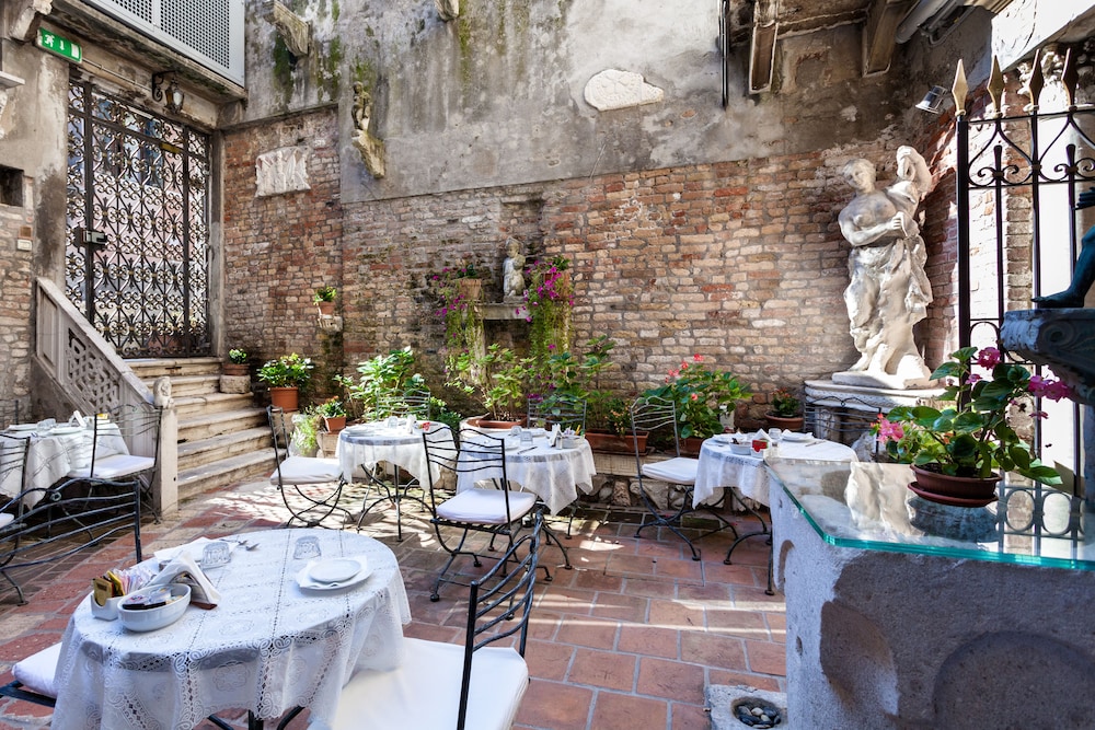 Hotel Al Ponte Mocenigo 52/56