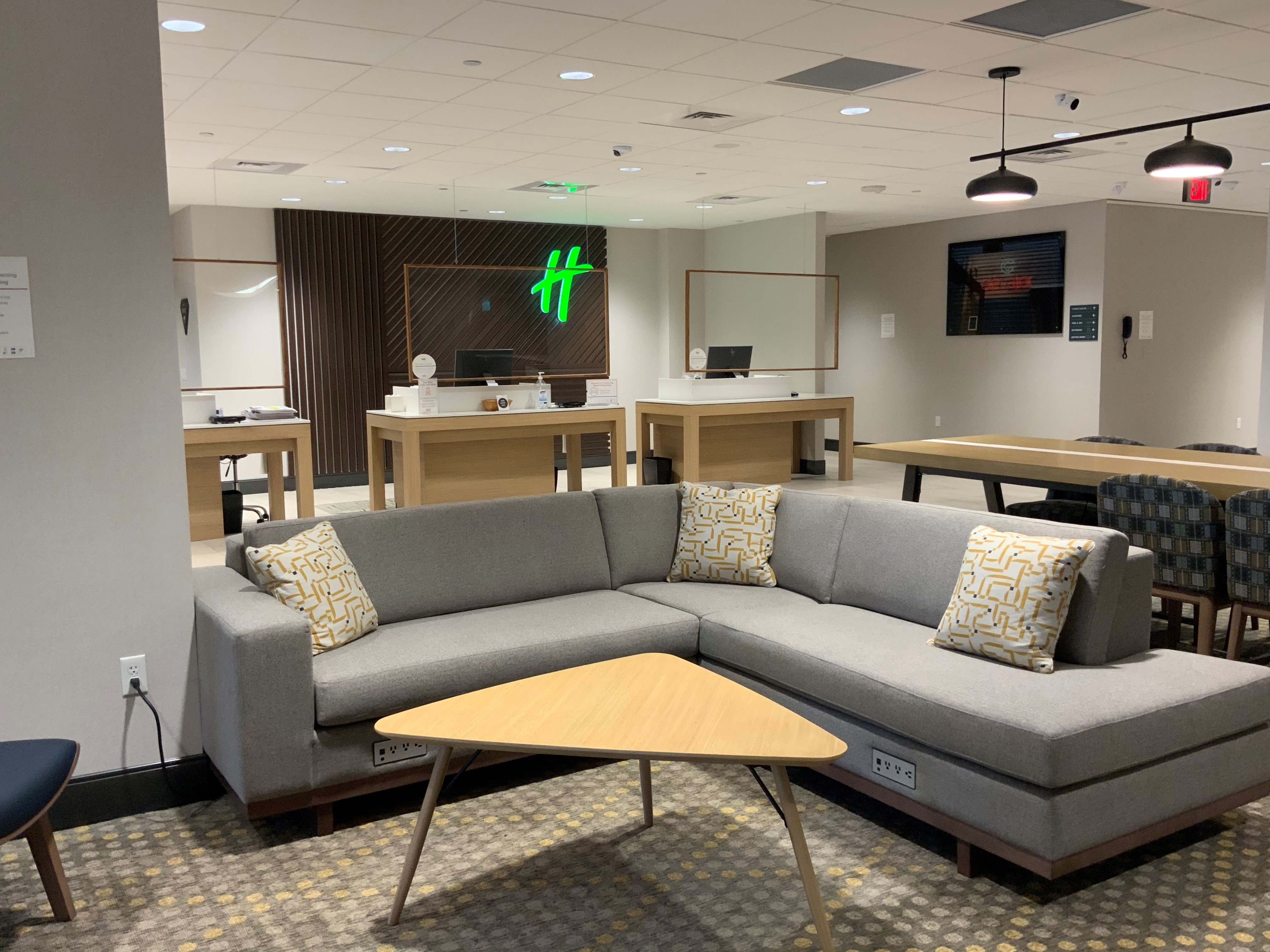Holiday Inn Grand Rapids Downtown 25/50