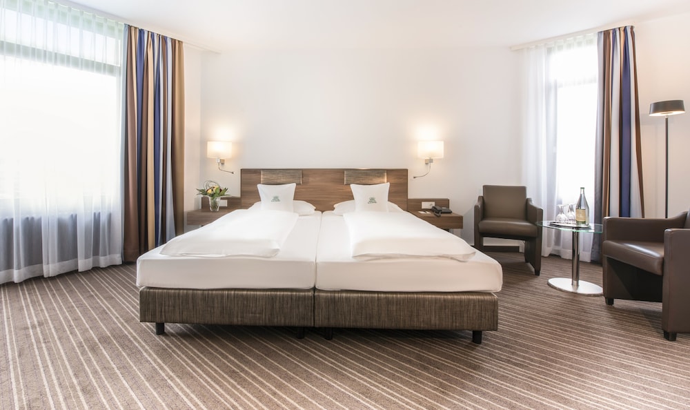 Parkhotel St. Leonhard 17/68
