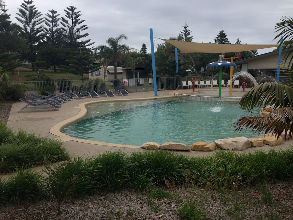 NORAH HEAD HOLIDAY PARK 44/50