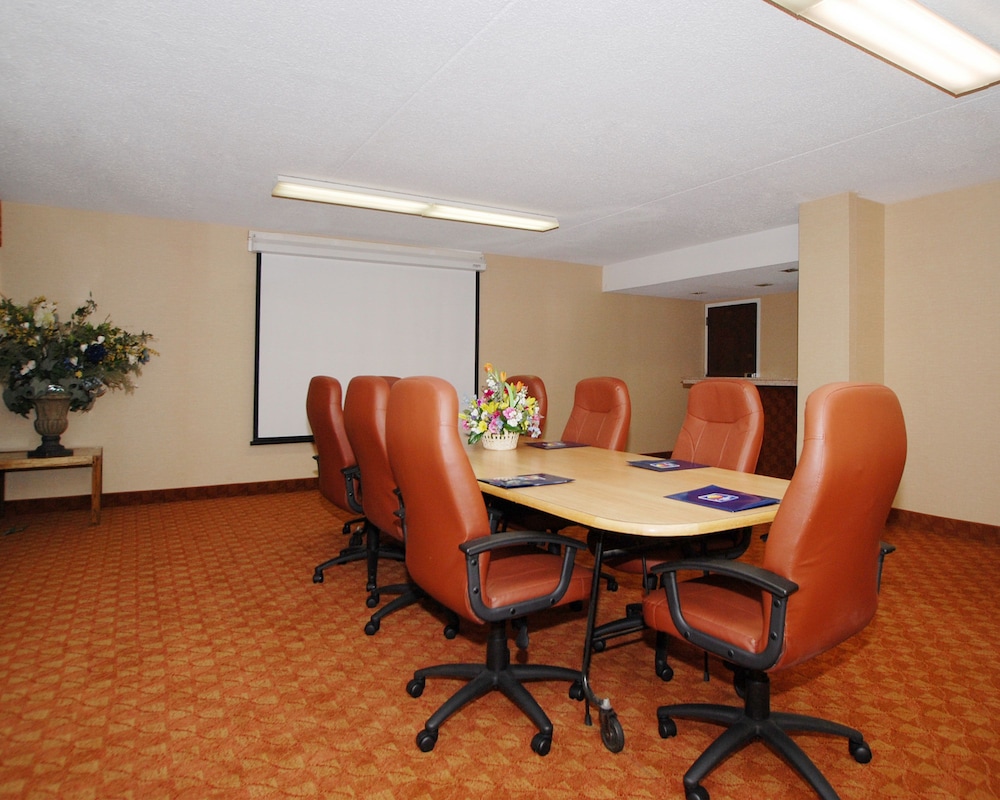 Quality Inn Lima, OH 31/47