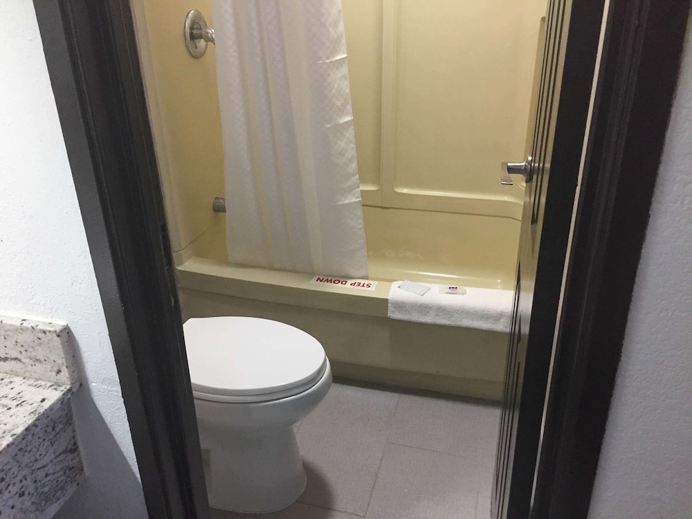 Motel6 Burnsville, MN 46/46