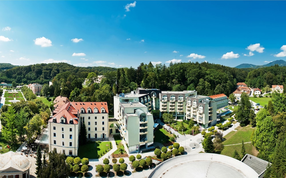Hotel Zagreb - Health & Beauty 4/76