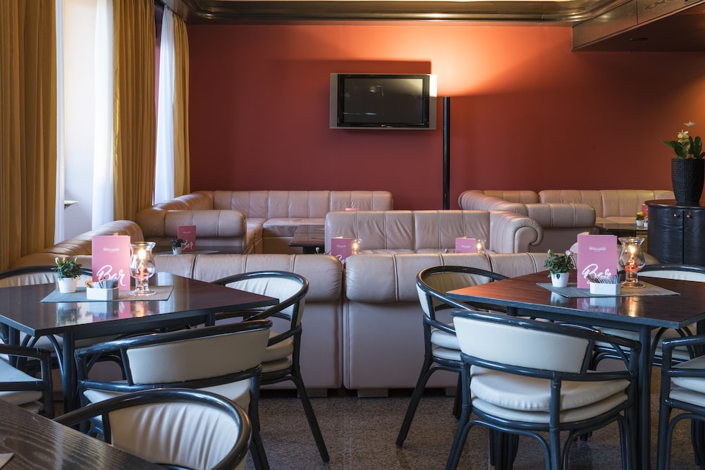 HOTEL DRAGO 45/50