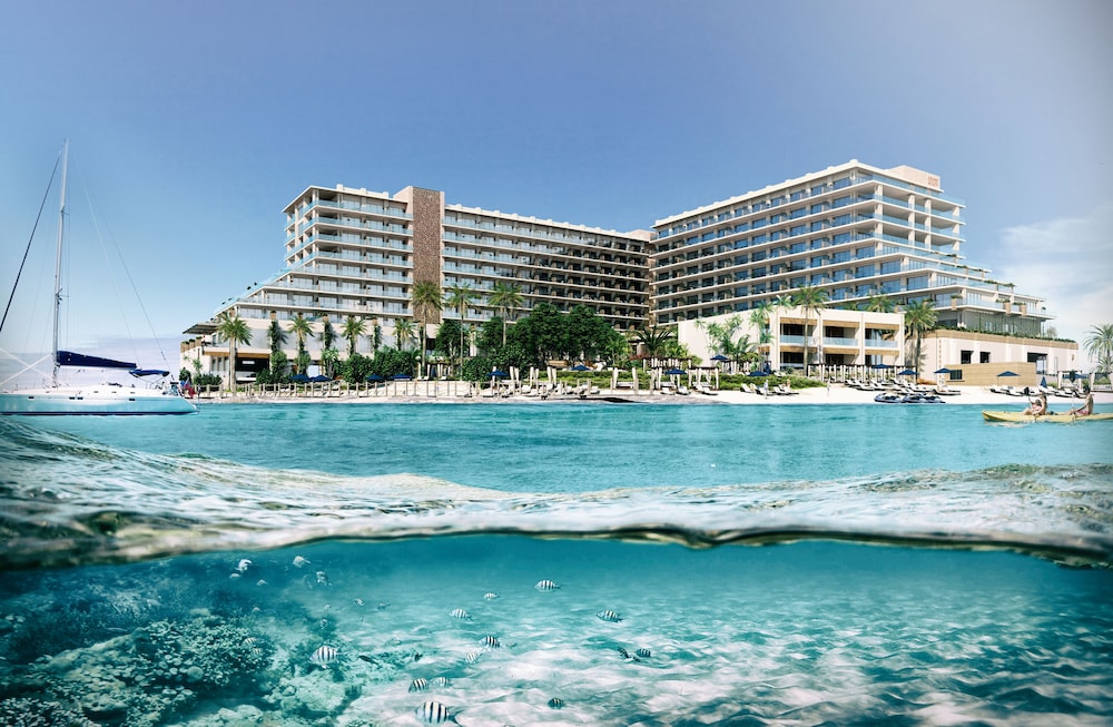 Grand Hyatt Grand Cayman Resort Spa 32/38
