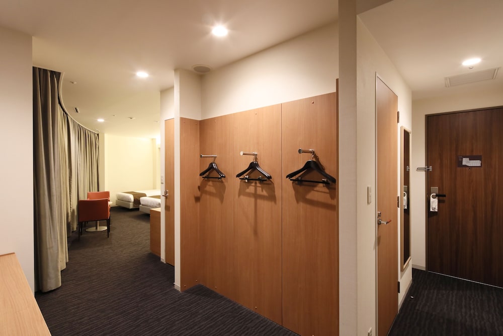 Hiroshima Tokyu REI Hotel 60/70