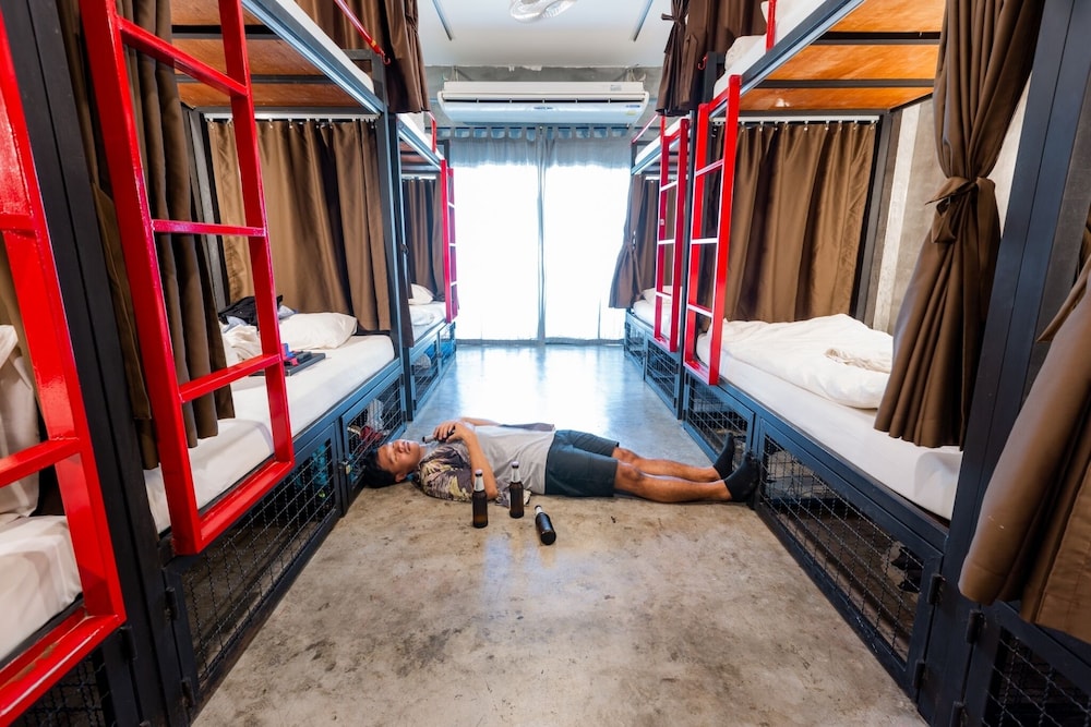 Sleeper Hostel 22/50