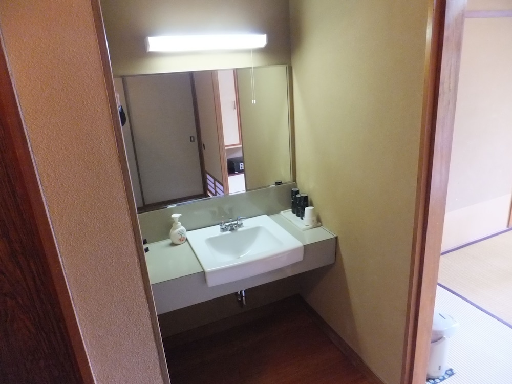 Ikuji Onsen Tanakaya 26/27