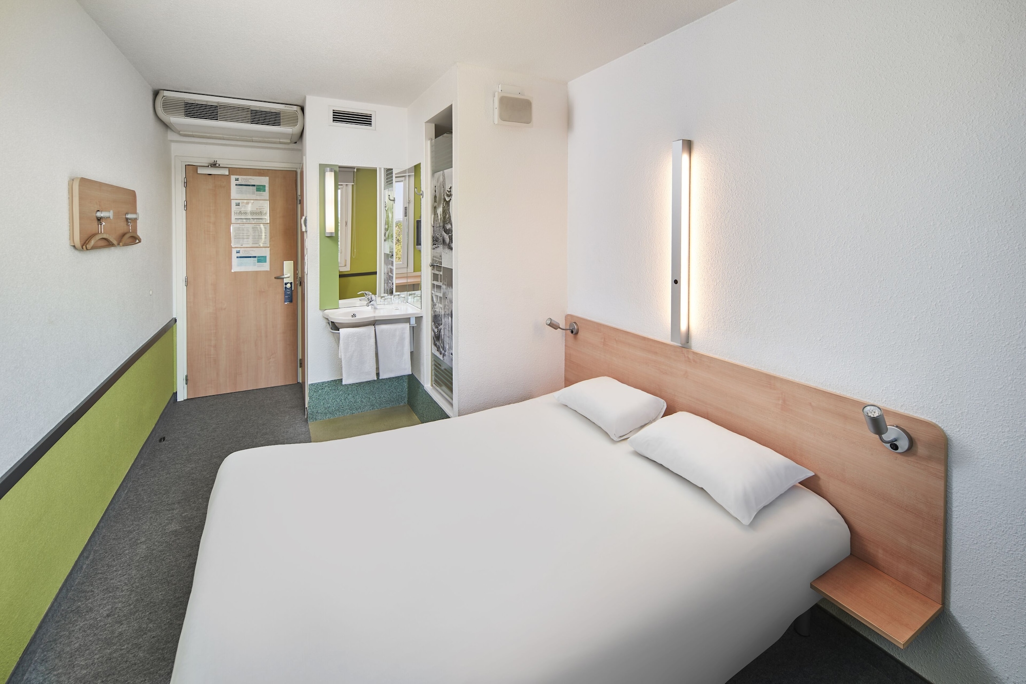 STANDARD, DOUBLE BED