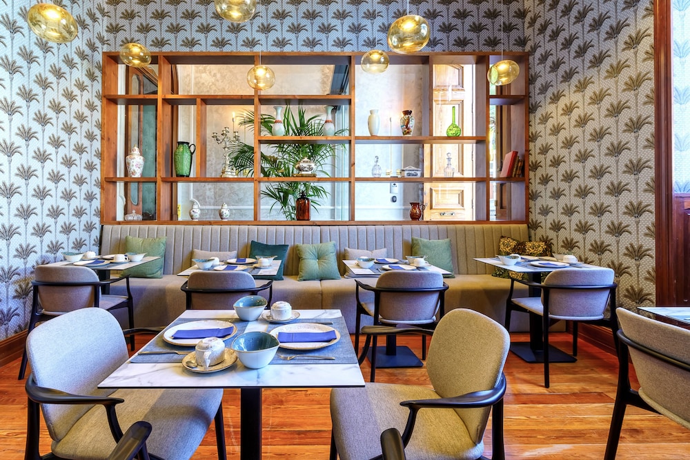 Boutique Hotel Cordial Plaza Mayor de Santa Ana 45/57