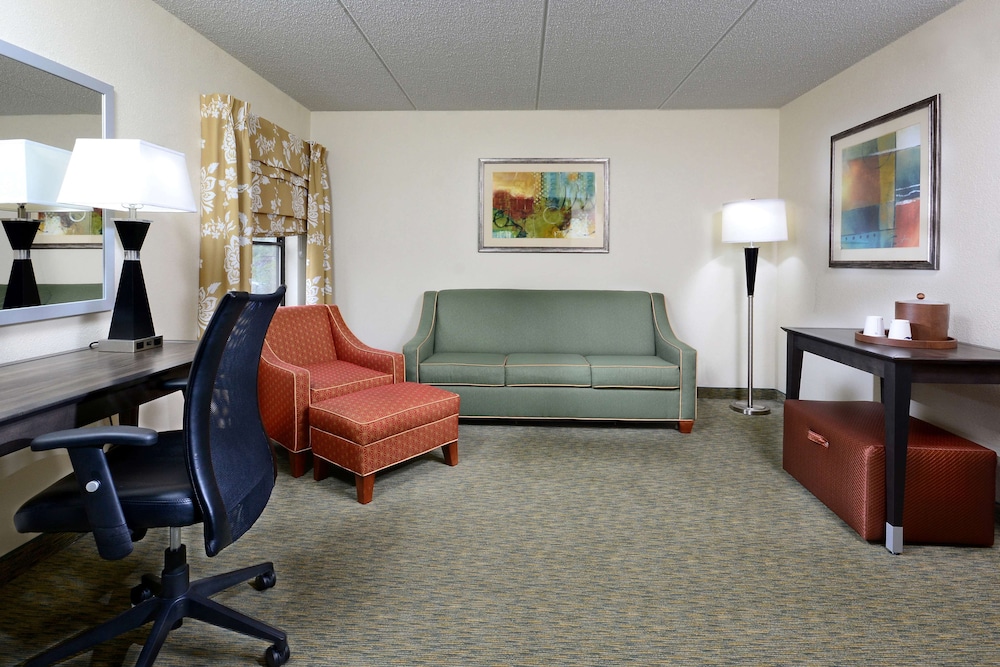 Hampton Inn Raleightown of Wake Forest 39/57