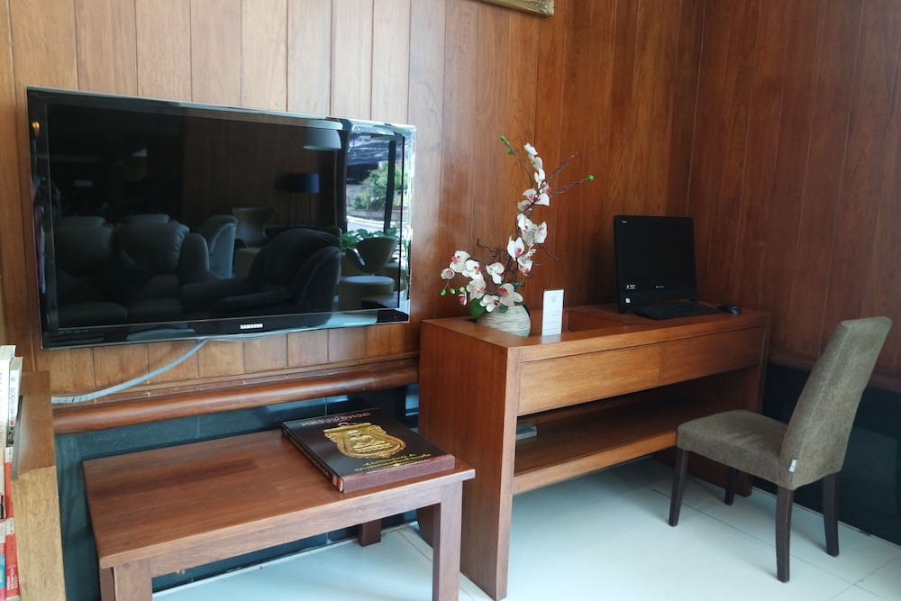 Laemtong Hotel Serviced Apartment 40/53