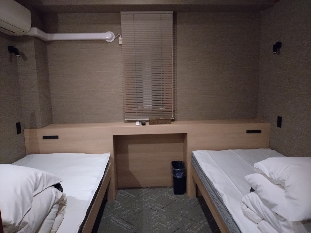 Capsule inn Osaka - Caters to Men 28/74