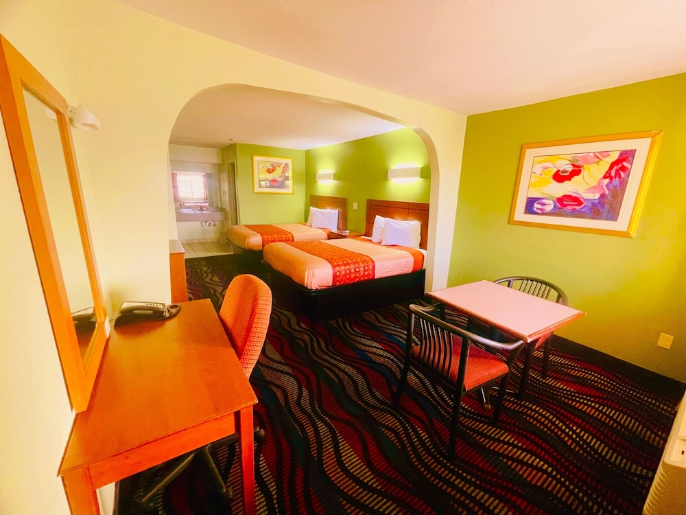Executive Inn of Hondo 22/40