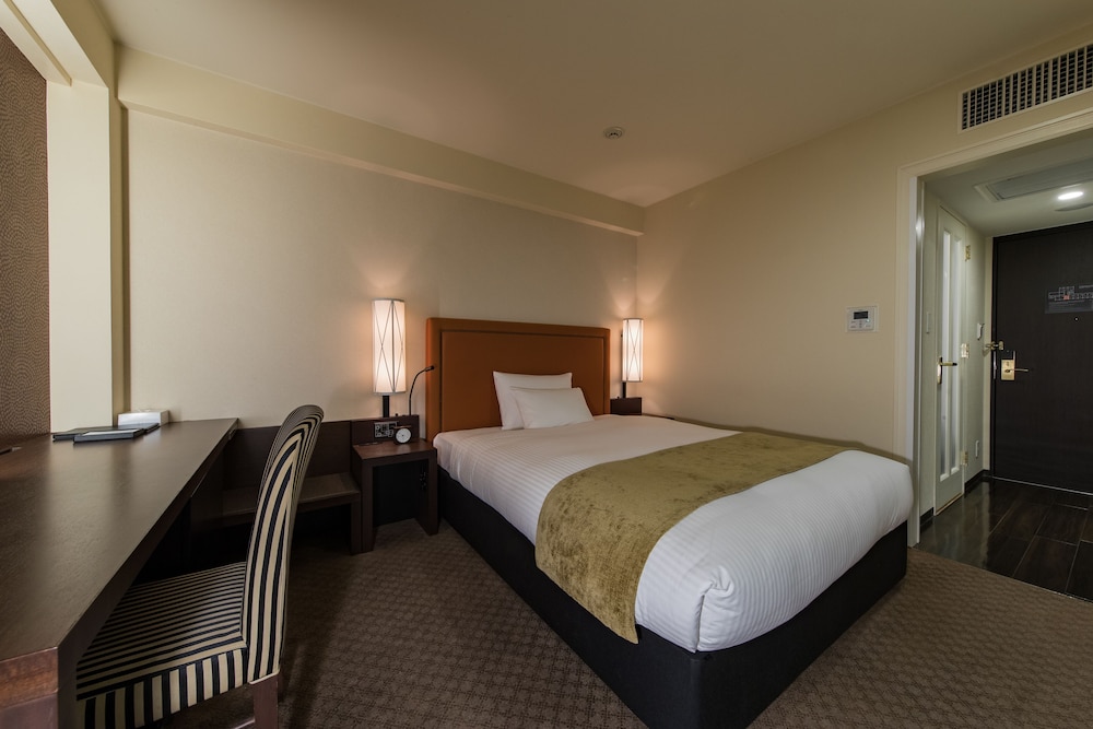 Jr Kyushu Hotel Blossom 21/60