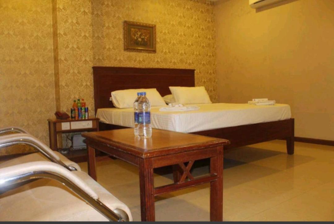 Hotel Chitra Park 12/17