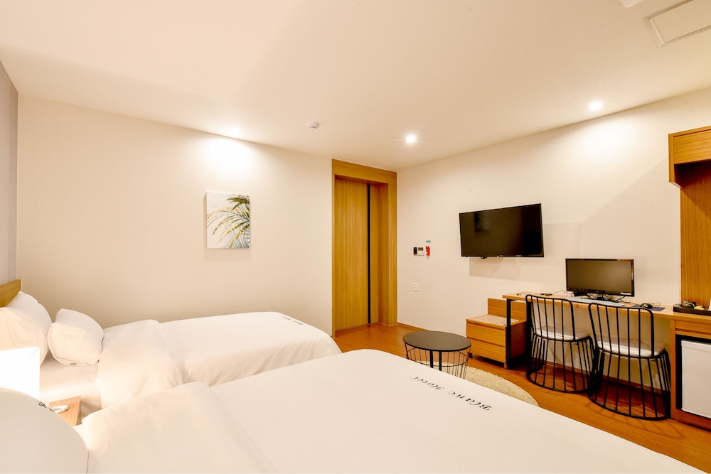 Blanc Business Hotel 20/50