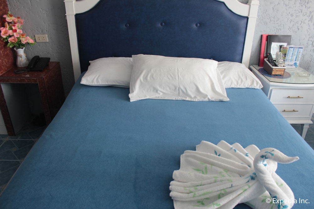 Blue Rock Beach Resort 8/67