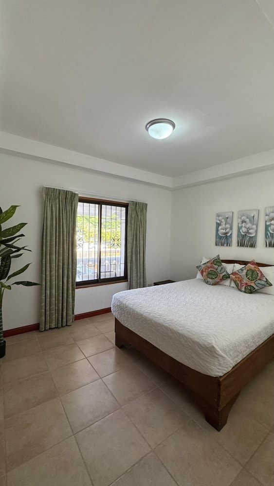 APARTMENT, MOUNTAIN VIEW