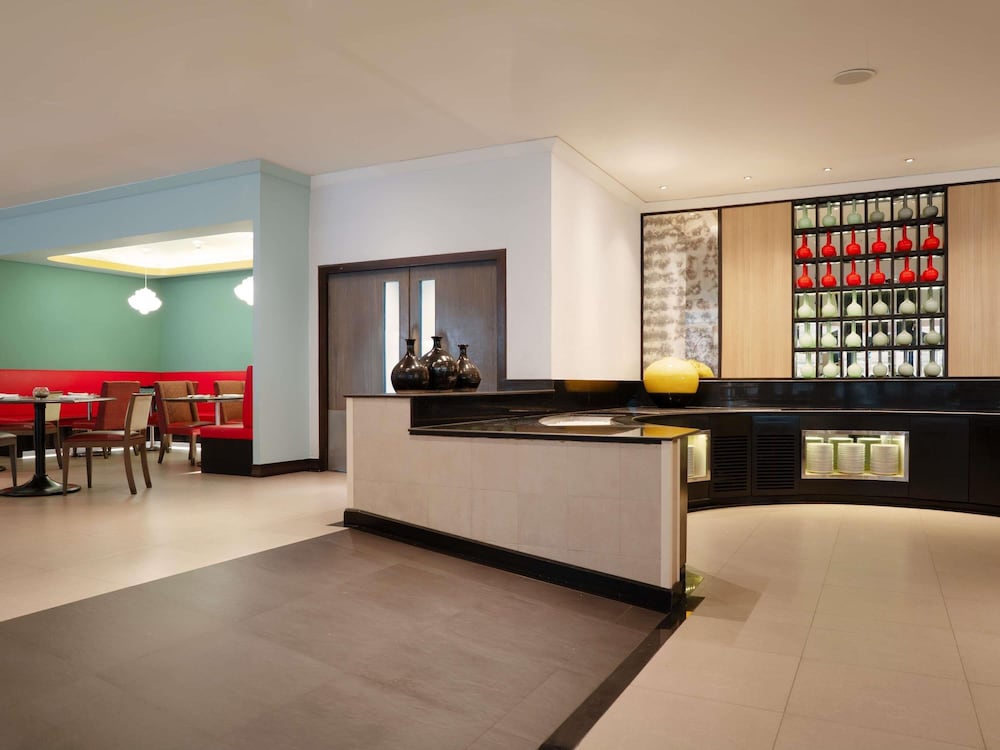 Grand Mercure Bangkok Atrium 12/72