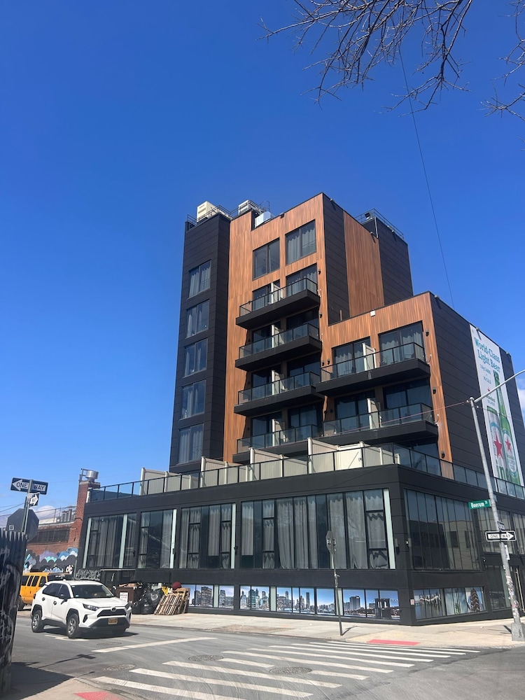 Nova Hotel Brooklyn 7/64