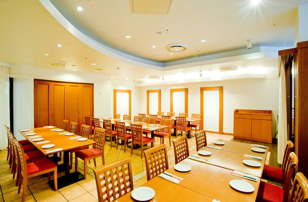 Sapporo Tokyu REI Hotel 64/65