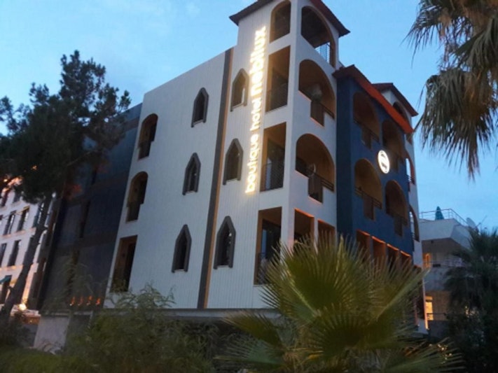 Nebilux Hotel 1/17