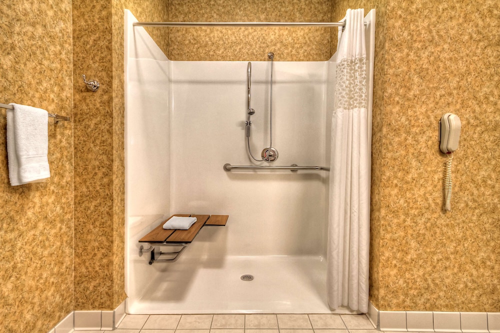 Hampton Inn & Suites Kalamazoo-Oshtemo 14/42